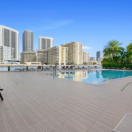 Hallandale Sky Water View Холандейл Бийч Екстериор снимка