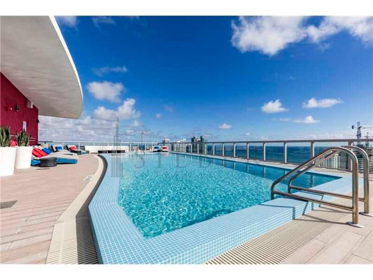 Hallandale Sky Water View Холандейл Бийч Екстериор снимка