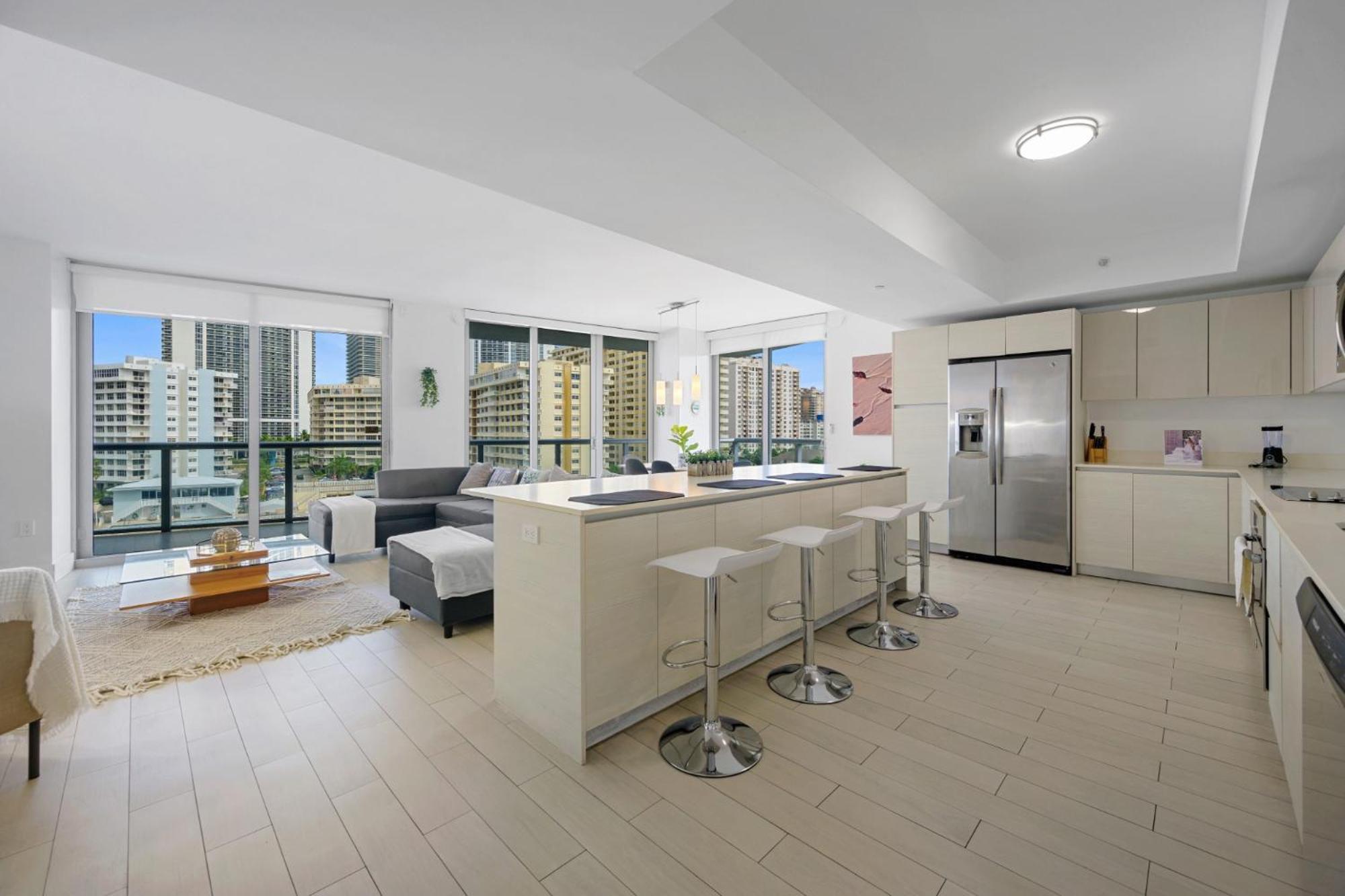 Hallandale Sky Water View Холандейл Бийч Екстериор снимка