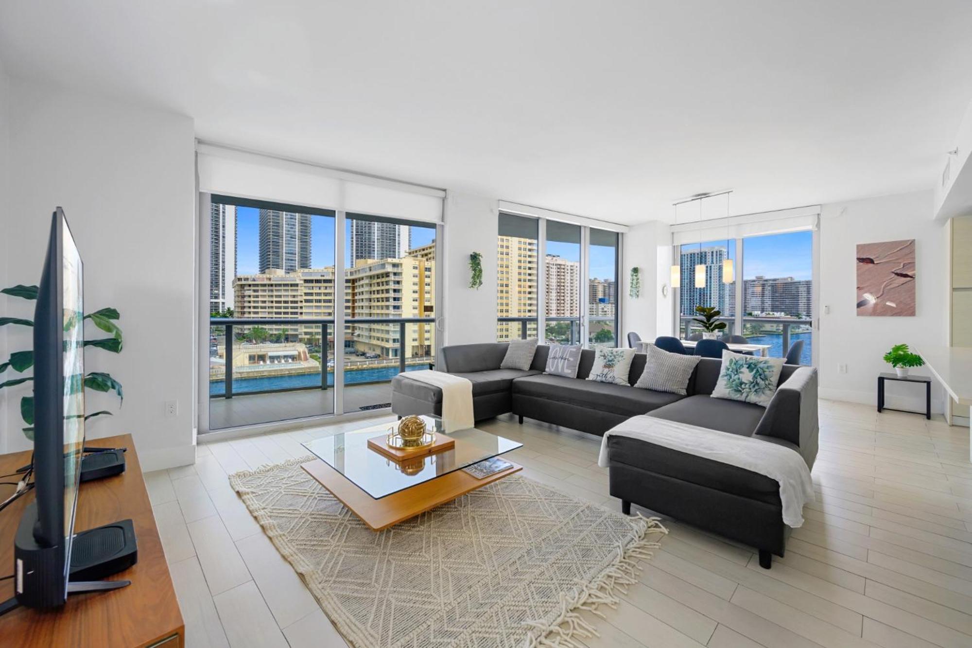 Hallandale Sky Water View Холандейл Бийч Екстериор снимка